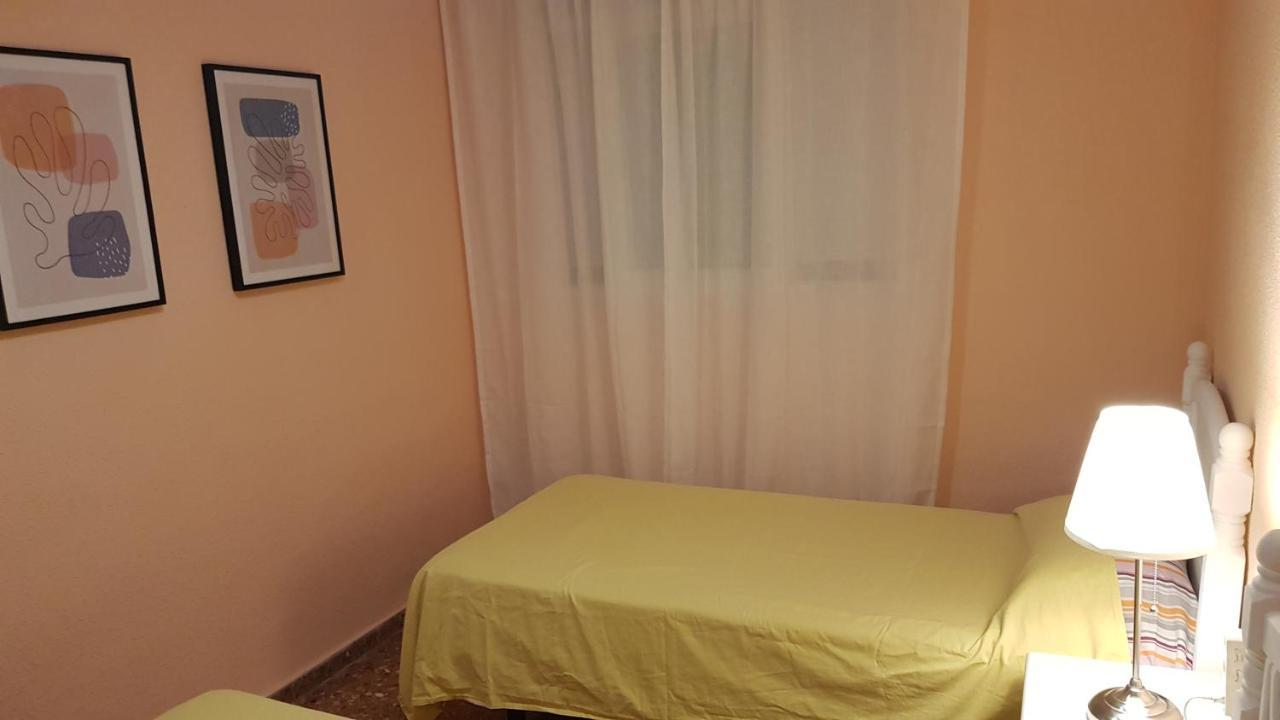 Disponible En Abril-Wifi-3Hab, 6 Pers, -Piscina, Aire Acondi-Parking Opcionable Extra Apartment Benidorm Bagian luar foto