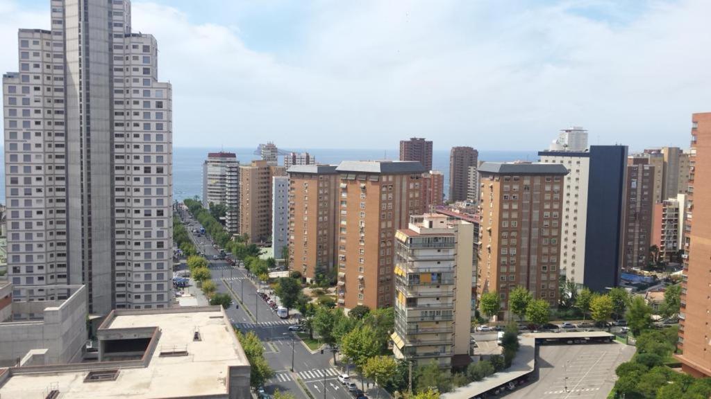 Disponible En Abril-Wifi-3Hab, 6 Pers, -Piscina, Aire Acondi-Parking Opcionable Extra Apartment Benidorm Bagian luar foto
