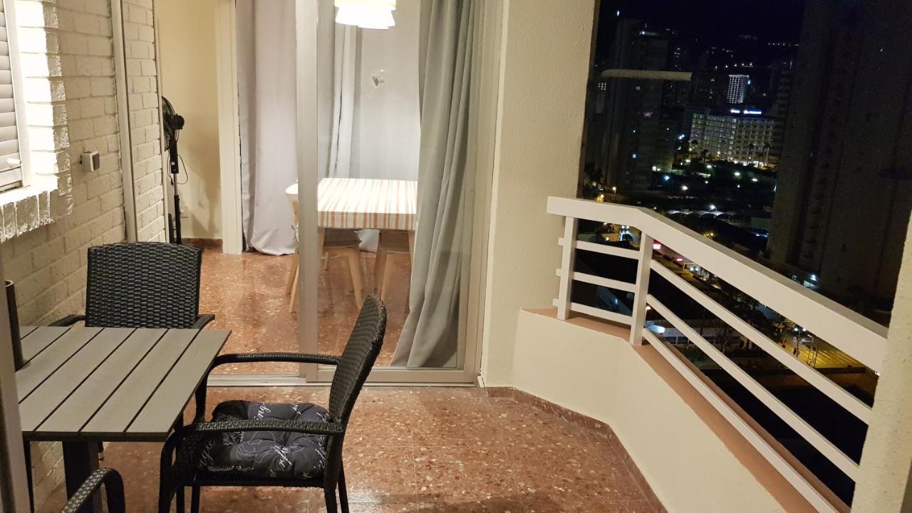 Disponible En Abril-Wifi-3Hab, 6 Pers, -Piscina, Aire Acondi-Parking Opcionable Extra Apartment Benidorm Bagian luar foto