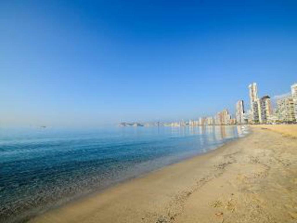 Disponible En Abril-Wifi-3Hab, 6 Pers, -Piscina, Aire Acondi-Parking Opcionable Extra Apartment Benidorm Bagian luar foto